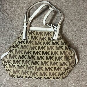 Michael kors hand bag!